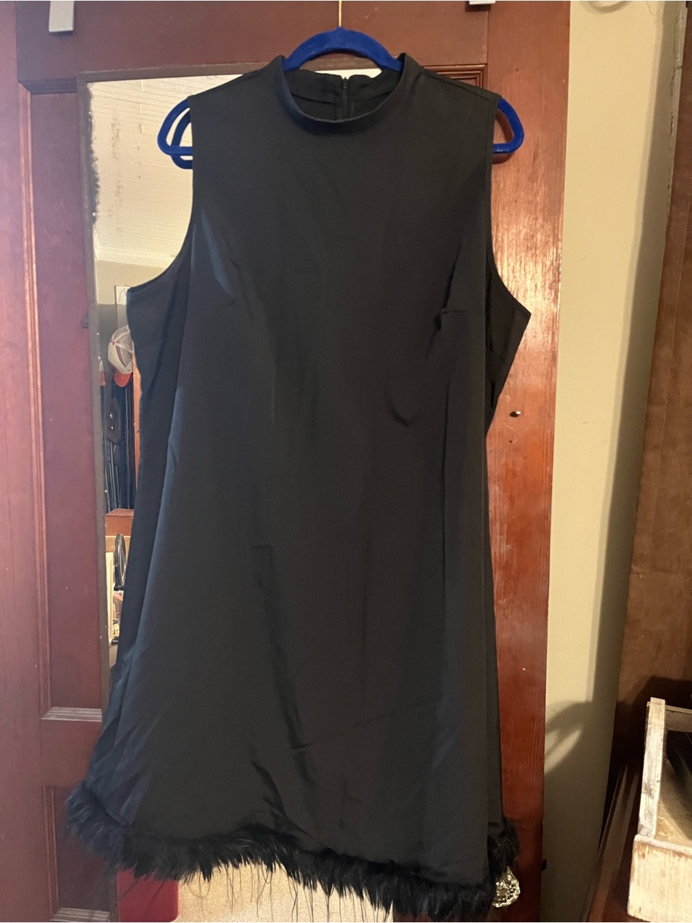 SHEIN Black Feather-Trimmed Curve Shift Dress - 2XL